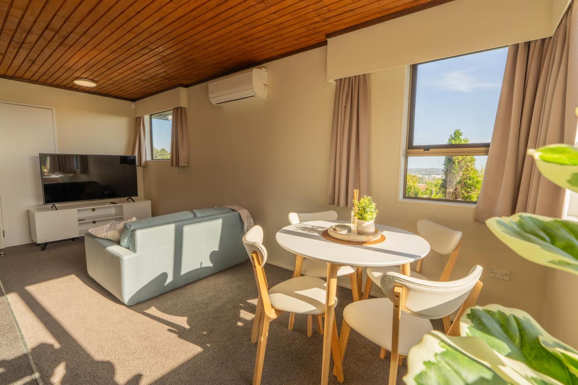Вилла Cosy Unit With Incredible Views & Sky Tv Уонгануи Экстерьер фото